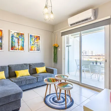 Color Nest 1-bedroom In Larnaca
