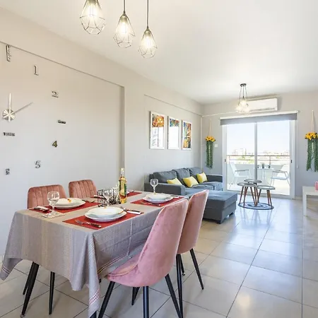 Color Nest 1-bedroom In Lägenhet
